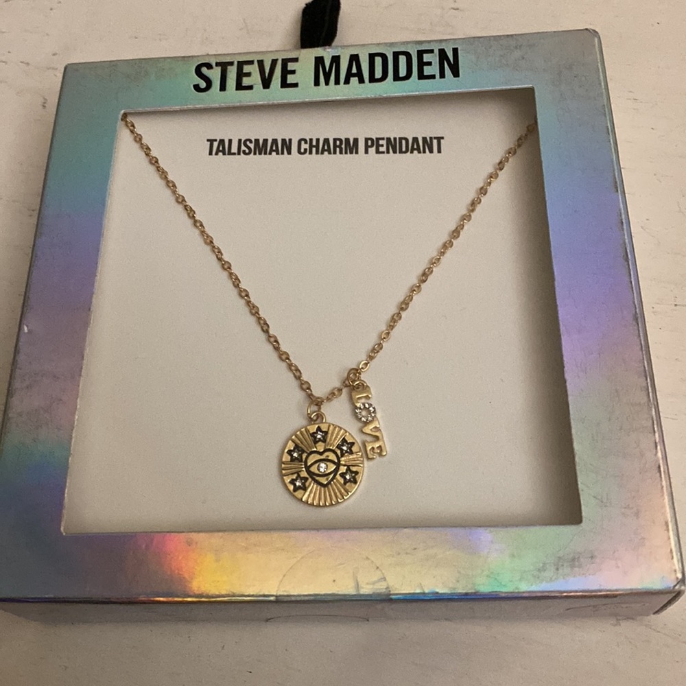 Steve Madden Gift Boxed Talisman Necklace🌺 3x 15$